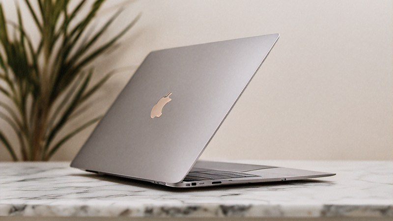 MacBook Air M4 Review: The Best Ultrabook Money Can Buy in India